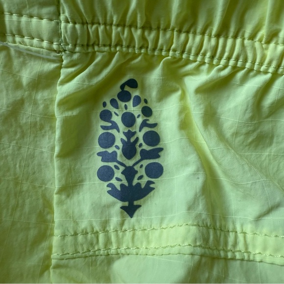 FREE PEOPLE New Heights Shorts in Sour Citrus Size Medium NWT - Picture 9 of 12